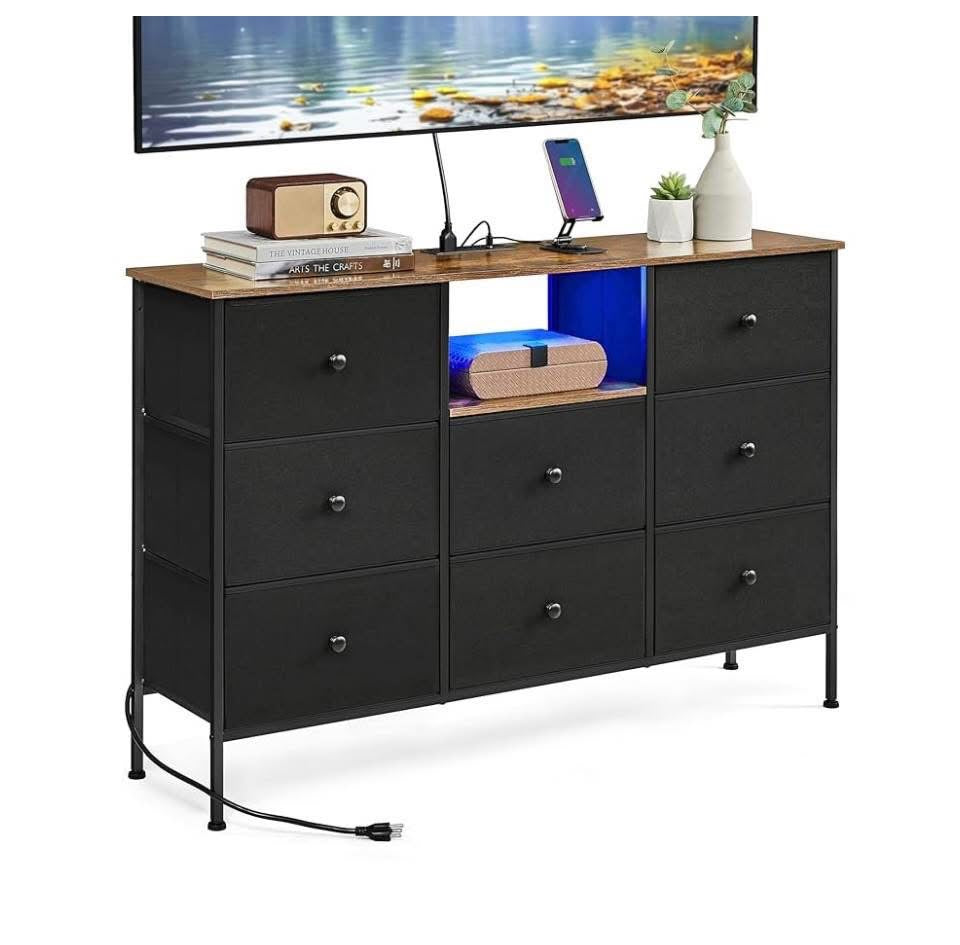 Furniture piece - 8 cabinet dresser